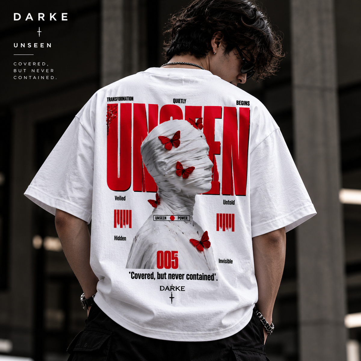 DARKE UNSEEN oversized T-shirt back lifestyle photo